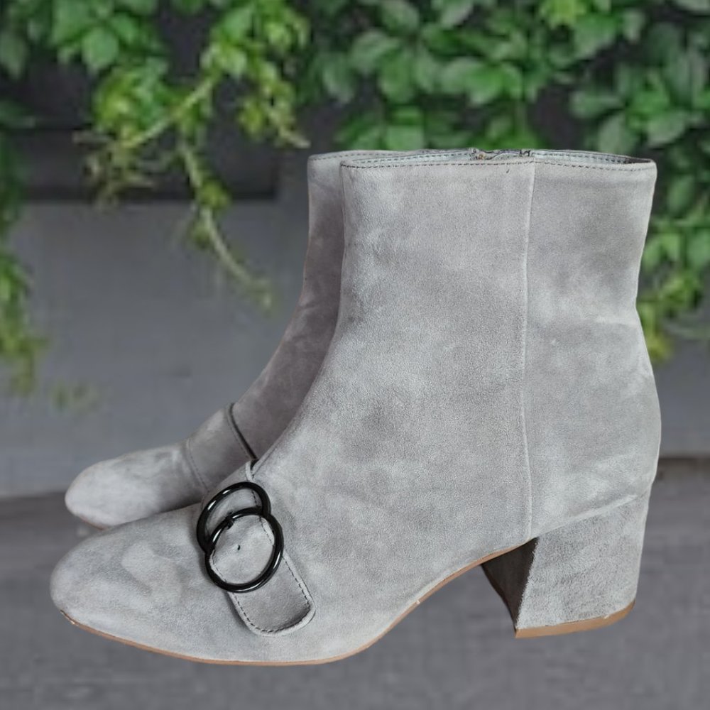 BLEECKER & BOND "Lacey" Grey Suede Buckle Boots Size Woman 7.5M